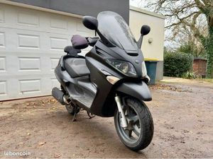 PIAGGIO XEVO 125 SPORT