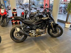 DÉSTOCKAGE, VÉHICULE DE PRESSE QJ MOTOR SRK550