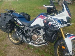 AFRICA TWIN 1000 2016 ÉQUIPÉ