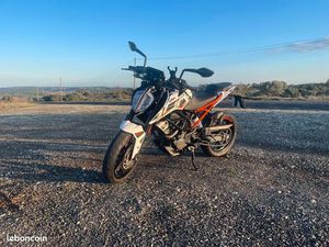 KTM DUKE 125 2019