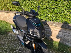 SCOOTER PEUGEOT SPEEDFIGHT 4