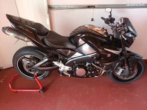 VENDS SUZUKI 1340 B-KING
