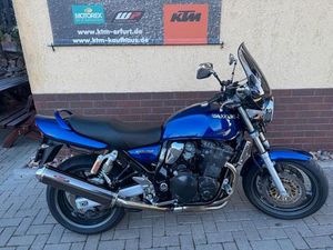 SUZUKI GSX750 SPORTAUSPUFF UND STURZPADS