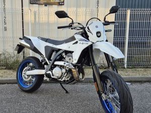 SUZUKI DR-Z 4S 2025 400 CM3 | MOTO ENDURO | 550 KM | BLANC | 38150 SALAISE SUR SANNE