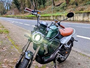 SUPER SOCO TC - 2 BATTERIES