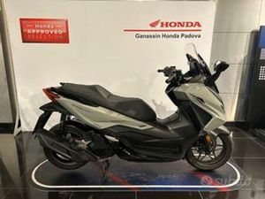 HONDA FORZA 125