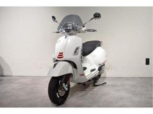 VESPA GTS 300 HPE BIANCO | 2021 | 456KM — SCOOTERS | VESPA — MARKTPLAATS