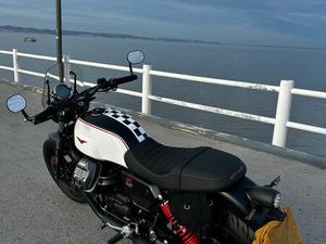 MOTO GUZZI V7 STONE TEN NOVA
