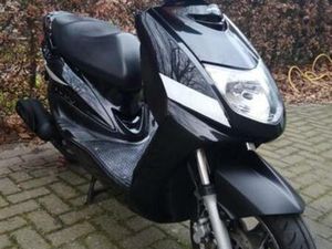 MOTORSCOOTER YAMAHA CYGNUS 125CC 2005 — SCOOTERS | YAMAHA — MARKTPLAATS