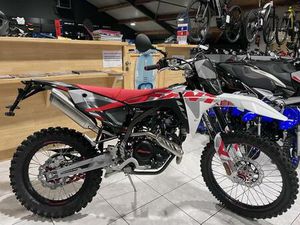② FANTIC ENDURO 125 XEF 4T PERFORMANCE