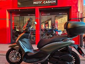 PIAGGIO - BEVERLY 300