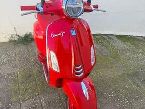 VESPA - PRIMAVERA 125 RED