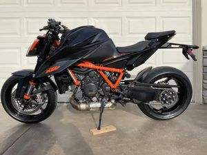 KTM 1290 SUPERDUKE R