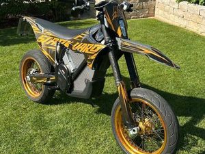 STARK VARG 80 PS UMBAU NUR 600 KM WIE NEU 2025 MODELL