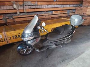 SUZUKI - BURGMAN 125