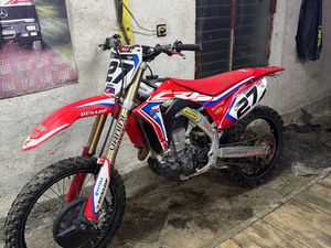 HONDA CRF →