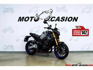YAMAHA - MT 09