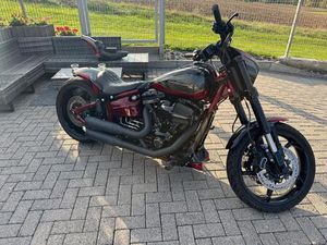 HARLEY-DAVIDSON BREAKOUT CVO