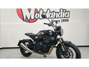 VENDO BRIXTON MOTORCYCLES CROSSFIRE 500 X (2021 - 25) USATA A VERONA (CODICE 9901212) - MOTO.IT