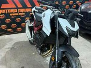 HONDA HORNET 750 2025