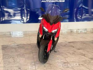 YAMAHA XMAX 250