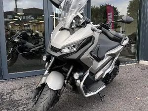 HONDA XADV 2020