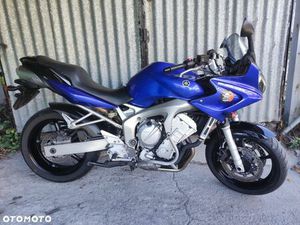 YAMAHA FZ6