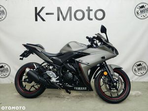YAMAHA R3