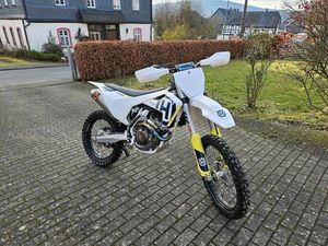HUSQVARNA FC250 AKRAPOVIC