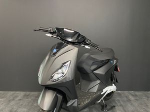 PIAGGIO 1 +