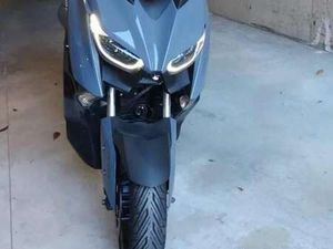 YAMAHA X-MAX 300 GRIGIO