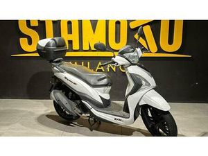 VENDO SYM SYMPHONY 125 ST (2015 - 17) USATA A MILANO (CODICE 9899778) - MOTO.IT