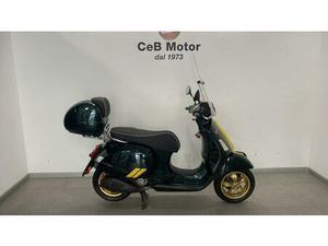VENDO VESPA GTS 300 SUPER RACING SIXTIES HPE (2021 - 22) USATA A FIRENZE (CODICE 9900485) - MOTO.IT