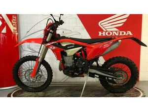 VENDO BETAMOTOR RR 390 4T ENDURO (2023) USATA A PEDEROBBA (CODICE 9899826) - MOTO.IT