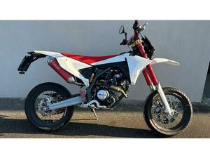 VENDO FANTIC MOTOR XMF 125 MOTARD COMPETITION 4T (2023 - 24) USATA A FORLI' (CODICE 9898361) - MOTO.IT