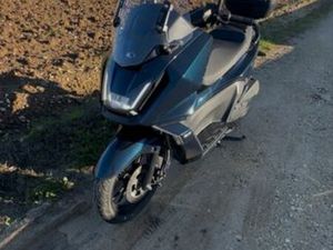 KYMCO SKYTOWN 125 ANO 2025 LOURES