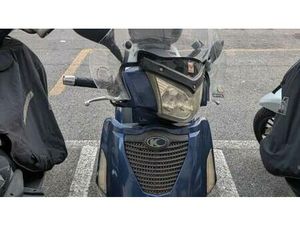 VENDO KYMCO PEOPLE 200 S (2005 - 06) USATA A ROMA (CODICE 9899248) - MOTO.IT