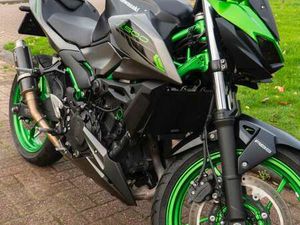KAWASAKI Z 500 SE GROEN