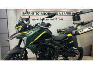 VENDO BENELLI TRK 702X (2023 - 25) USATA A ROMA (CODICE 9900940) - MOTO.IT