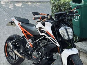 KTM DUKE 125 CC 2018 AROSA E CASTELÕES