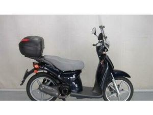 VENDO APRILIA SCARABEO 50 (2004 - 06) USATA A PARMA (CODICE 9899815) - MOTO.IT