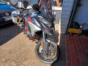 DUCATI MULTISTRADA V4 RALLY IN DER FULL VERSION