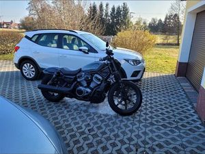 HARLEY-DAVIDSON NIGHTSTER