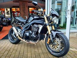 TRIUMPH SPEED TRIPLE 1050 STORM WILBERS LED LSL FLYSCREEN