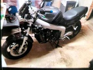 TRIUMPH SPRINT ST 955I MIT TÜV BIS 03/27