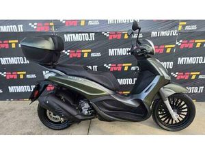 VENDO PIAGGIO BEVERLY 300 S I.E. ABS-ASR (2016 - 20) USATA A BADIA PAVESE (CODICE 9897978) - MOTO.IT