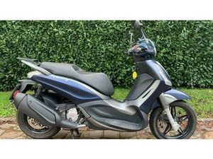 VENDO PIAGGIO BEVERLY 350 ABS (2016 - 20) USATA A SARONNO (CODICE 9898384) - MOTO.IT