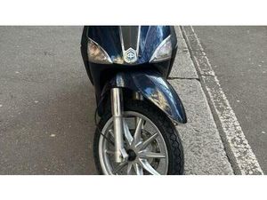 VENDO PIAGGIO LIBERTY 125 4T (2003 - 13) USATA A TORINO (CODICE 9900504) - MOTO.IT