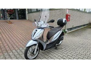 VENDO PIAGGIO MEDLEY 150 ABS (2021 - 25) USATA A SIENA (CODICE 9900782) - MOTO.IT