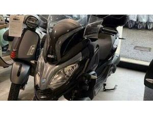 VENDO PIAGGIO MP3 300 HPE (2019 - 20) USATA A MILANO (CODICE 9901024) - MOTO.IT